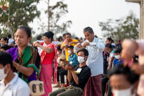 ภาพ No.127679:Photo Story ปฐมบรรพชาชาวพุทธมาร์มา Episode 2/5 วันที่ 6-7 กุมภาพันธ์ พ.ศ. 2567  โครงการบรรพชาครั้งประวัติศาสตร์ แห่งเทือกเขาจิตตะกอง  ครั้งแรกของชาวพุทธมาร์มา บังกลาเทศ บูชาธรรม 80 ปีหลวงพ่อธัมมชโย ณ วัดธัมจักร อรัญกุฏิ เมืองรัมการ์ คาร์กาชารี บังกลาเทศ