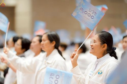 ภาพ No.242323:วันที่ ๒๙ - ๓๑ สิงหาคม พ.ศ. ๒๕๖๘ สัมมนารวมใจผู้นำบุญ บูชาธรรม ๘๑ ปี  หลวงพ่อธัมมชโย รุ่นที่ ๒ กฐินสามัคคีทั่วไทย ๓๐,๐๐๐ วัด โครงการอุปสมบทบูชาธรรมมหาปูชนียาจารย์  ๓,๐๐๐ รูป