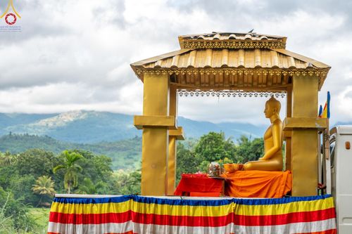 ภาพ No.140767:PhotoStory มหาศรัทธา ธรรมยาตราศรีลังกา EP.4 โครงการสยาม-ลังกา ธรรมยาตรา ฉลองเทศกาลวิสาขบูชาแห่งชาติ ศรีลังกา  บูชาธรรม 80 ปีหลวงพ่อธัมมชโย เส้นทางจาก เมืองดัมบูลลา ไปยัง เมืองมาตะเล  ตั้งแต่วันที่ 17-20 พฤษภาคม พ.ศ. 2567