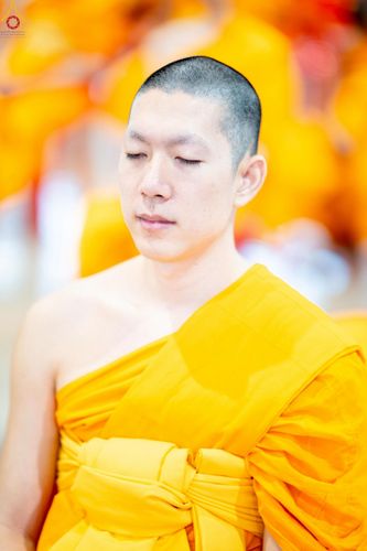 ภาพ No.227953:วันอาทิตย์ที่ 1 มิถุนายน พ.ศ. 2568 พิธีตักบาตร , พิธีบูชาข้าวพระ ณ วัดพระธรรมกาย จ.ปทุมธานี