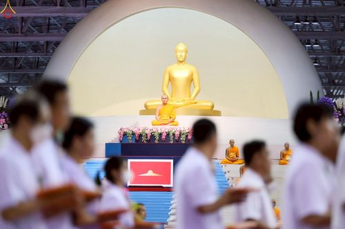 ภาพ No.244010:วันอาทิตย์ที่ 7 กันยายน พ.ศ. 2568 พิธีทอดผ้าป่าสมทบกฐินวัดพระธรรมกาย และสมทบกฐิน 30,000 วัดทั่วไทย ครั้งที่ 2 ณ ห้องแก้วสารพัดนึก 1 วัดพระธรรมกาย