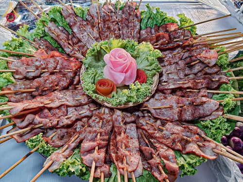 ภาพ No.198342:พิธีถวายภัตตาหารเป็นสังฆทาน แด่พระธรรมยาตรา ณ อนุสรณ์สถานบางปลา วัดบางปลา อำเภอบางเลน จังหวัดนครปฐม ในโครงการธรรมยาตรา กตัญญูบูชา มหาปูชนียาจารย์ พระมงคลเทพมุนี(สด จนฺทสโร) พระผู้ปราบมาร อนุสรณ์สถาน 7 แห่ง ปีที่ 13 วันที่ 20 มกราคม พ.ศ. 2568