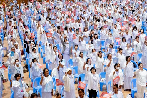 ภาพ No.239913:วันที่ ๒๒ - ๒๔ สิงหาคม พ.ศ. ๒๕๖๘ สัมมนารวมใจผู้นำบุญ บูชาธรรม ๘๑ ปี หลวงพ่อธัมมชโย กฐินสามัคคีทั่วไทย ๓๐,๐๐๐ วัด โครงการอุปสมบทบูชาธรรมมหาปูชนียาจารย์ ๓,๐๐๐ รูป รุ่นที่ ๑