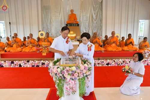 ภาพ No.96174:กฐินสามัคคี ฉลองวิหารพระมงคลเทพมุนี (สด จนฺทสโร) ณ ศูนย์ปฏิบัติธรรมภาคใต้ อ.บางกล่ำ จ.สงขลา วันที่ 19 พฤศจิกายน พ.ศ. 2566