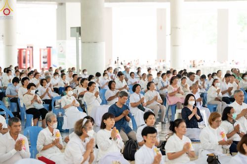 ภาพ No.134790:พิธีบุพเปตพลี ครั้งที่ 148 อุทิศบุญแด่หมู่ญาติที่ล่วงลับไปแล้ว (วันพระ แรม 15 ค่ำ เดือน 4) ณ หอฉันคุณยายอาจารย์ฯ วัดพระธรรมกาย จ.ปทุมธานี