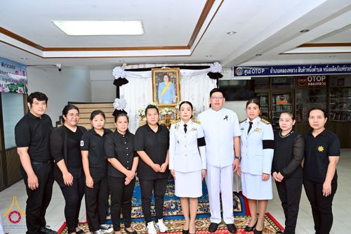 ภาพ No.260908:อำเภอคลองหลวง จัดพิธีสรงน้ำพระบรมศพ สมเด็จพระนางเจ้าสิริกิติ์ พระบรมราชินีนาถ พระบรมราชชนนีพันปีหลวง  ด้วยสำนึกในพระมหากรุณาธิคุณตราบนิจนิรันดร์ วันที่ 26 ตุลาคม พ.ศ. 2568 เวลา 09.30 น. ณ ที่ว่าการอำเภอคลองหลวง จังหวัดปทุมธานี