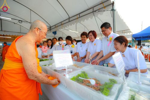 ภาพ No.116518:พิธีถวายภัตตาหารเป็นสังฆทาน แด่คณะพระธรรมยาตรา ปีที่ 12 วันที่ 22 มกราคม พ.ศ. 2567 ณ อนุสรณ์สถานบางนางแท่น จ.นครปฐม