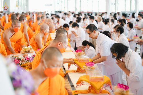 ภาพ No.91172:พิธีร่วมบุญกฐินสัมฤทธิ์ปีที่ 16 และกฐินสมทบวัดกัลยาณมิตรทั้งภายใน และต่างประเทศปีที่ 6 ณ บ้านแก้วเรือนทองคุณยายฯ วัดพระธรรมกาย วันเสาร์ที่ 21 ตุลาคม พ.ศ. 2566