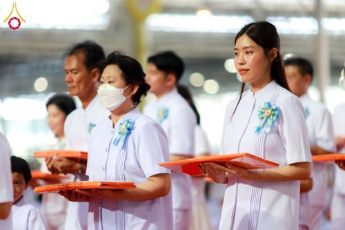 ภาพ No.134321:พิธีทอดผ้าป่าสมทบ มหาสังฆทาน 10,000 วัด ทั่วไทย วันอาทิตย์ต้นเดือนที่ 7 เมษายน พ.ศ.2567 ณ ห้องแก้วสารพัดนึก 1 สภาธรรมกายสากล  วัดพระธรรมกาย จ.ปทุมธานี