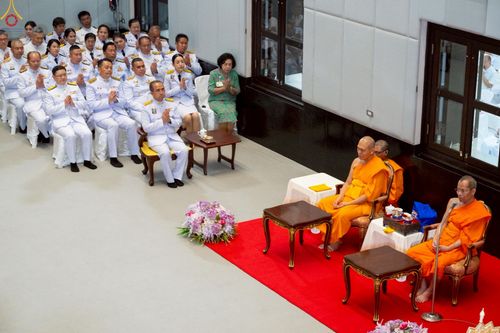 ภาพ No.230954:วันอังคารที่ 1 กรกฎาคม พ.ศ. 2568 ผู้ว่าราชการจังหวัดปทุมธานี เป็นประธานพิธีต้อนรับ สัญญาบัตร พัดยศ พระครูสัญญาบัตรสายต่างประเทศ วัดพระธรรมกาย ประจำปี พ.ศ. 2568 จำนวน 19 รูป