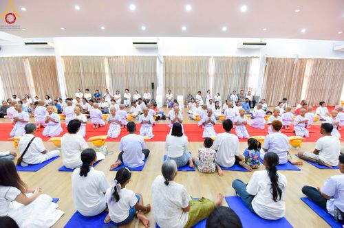 ภาพ No.216509:วันอังคารที่ 8 เม.ย. พ.ศ. 2568 พิธีบรรพชาสามเณร ณ ศูนย์ปฏิบัติธรรมเขาคิชฌกูฏ จันทบุรี