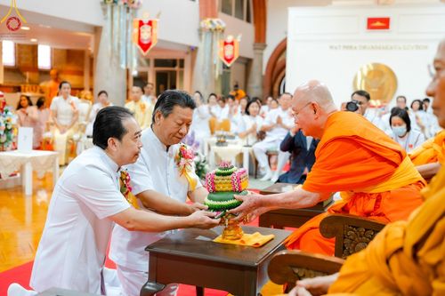 ภาพ No.142591:พิธีพัทธสีมา ประดิษฐานลูกนิมิตมหาสมบัติ สถาปนาอุโบสถวัดพระธรรมกายลอนดอน บูชาธรรม 80 ปี หลวงพ่อธัมมชโย วันเสาร์ที่ 22 มิถุนายน พ.ศ. 2567