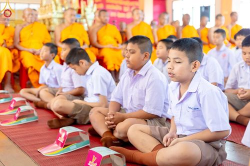 ภาพ No.200397:พิธีทอดผ้าป่าทำนุบำรุงศาสนสถาน ณ วัดผาสุการาม ตำบลบางไทรป่า อำเภอบางเลน จังหวัดนครปฐม ในโครงการธรรมยาตรา กตัญญูบูชา มหาปูชนียาจารย์ พระมงคลเทพมุนี(สด จนฺทสโร) พระผู้ปราบมาร อนุสรณ์สถาน 7 แห่ง ปีที่ 13 วันที่ 22 มกราคม พ.ศ. 2568