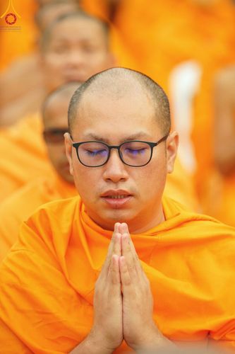 ภาพ No.126060:พิธีทำบุญเมืองนครราชสีมา ฉลอง 556 ปี ตักบาตรพระ 10,000 รูป ในวันเสาร์ที่ 2 มีนาคม พ.ศ.2567 ณ อนุสาวรีย์ท้าวสุรนารี จ.นครราชสีมา จัดโดย คณะสงฆ์จังหวัดนครราชสีมา ร่วมกับสำนักงานจังหวัดนครราชสีมา