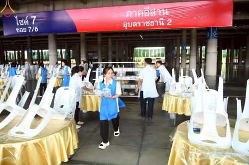 ภาพ No.218639:วันพฤหัสบดีที่ 17 เมษายน พ.ศ. 2568 การเตรียมงานในลานธรรม , สภาธรรมกายสากล , วิหารคด  เพื่องานวันคุ้มครองโลก 22 เมษายน พ.ศ. 2568