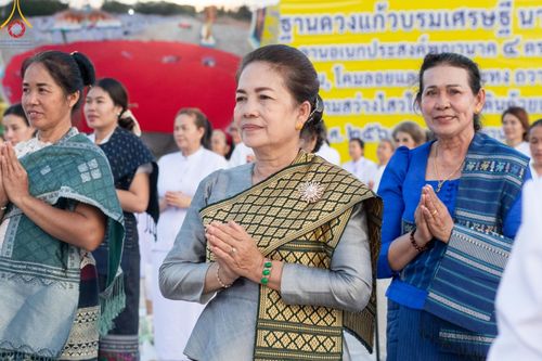 ภาพ No.174537:พิธีประดิษฐานดวงแก้วบรมเศรษฐี นาคีพ่นสมบัติใหญ่ ลานเอนกประสงค์พญานาค 4 ตระกูล วันที่ 15 พฤศจิกายน พ.ศ. 2567 ณ พุทธอุทยานนานาชาติ จ.หนองคาย