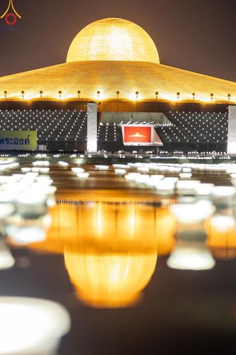 ภาพ No.154829:พิธีจุดประทีป, พิธีฉลองชัยสวดมนต์บทธัมมจักกัปปวัตนสูตร ณ มหารัตนวิหารคด วัดพระธรรมกาย วันอังคารที่ 17 กันยายน พ.ศ. 2567