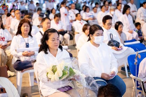 ภาพ No.187637:พิธีฉลองชัยสวดมนต์บทธัมมจักกัปปวัตนสูตร 7,000,000,000 จบ และพิธีสวดมนต์ข้ามปี วันที่ 31 ธันวาคม พ.ศ. 2567 ถึงวันที่ 1 มกราคม พ.ศ. 2568 ณ มหารัตนวิหารคด วัดพระธรรมกาย จ.ปทุมธานี