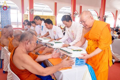 ภาพ No.144027:พิธีถวายสังฆทานแด่คณะสงฆ์ 323 วัด  ปีที่ 20 ครั้งที่  171 พิธีมอบกองทุนหนุนแรงใจช่วยครูใต้  ปีที่ 17 ครั้งที่ 136  และพิธีทำบุญอุทิศส่วนกุศลให้ผู้วายชนม์ในเหตุการณ์ไม่สงบ 4 จังหวัดชายแดนภาคใต้(ปัตตานี ยะลา นราธิวาส สงขลา) วันเสาร์ที่ 13 กรกฎาคม พ.ศ. 2567