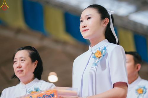 ภาพ No.167719:พิธีทอดกฐิน และ พิธีกรานกฐิน ในวันอาทิตย์ที่ 3 พฤศจิกายน พ.ศ. 2567 ณ วัดพระธรรมกาย จ.ปทุมธานี