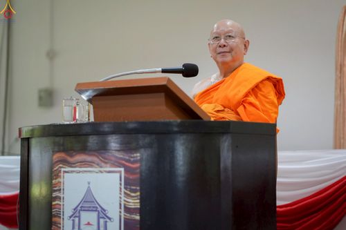 ภาพ No.248285:วันอาทิตย์ที่ 21 กันยายน พ.ศ. 2568 พิธีตักบาตร, พิธีทอดผ้าป่าบำรุงธุดงคสถานล้านนา, พิธีถวายกองทุนการศึกษาพระบาลี, พิธีถวายสลากภัตเป็นสังฆทาน เนื่องในโอกาสครบรอบ 39 ปี ธุดงคสถานล้านนา ณ ธุดงคสถานล้านนา อ.สันทราย จ.เชียงใหม่