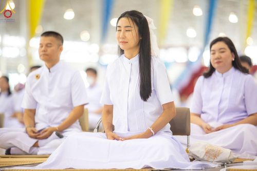 ภาพ No.159176:พิธีบูชาข้าวพระ ในวันอาทิตย์ต้นเดือน วันที่ 6 ตุลาคม พ.ศ. 2567 ณ สภาธรรมกายสากล วัดพระธรรมกาย