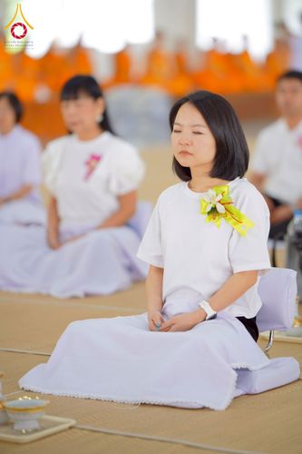 ภาพ No.268323:วันที่ 8 พฤศจิกายน พ.ศ. 2568 พิธีถวายภัตตาหารเมนูสวรรค์ เพื่อการบรรลุธรรม ณ หอฉันคุณยายอาจารย์ฯ วัดพระธรรมกาย