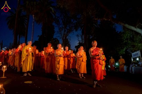 ภาพ No.225804:วันอาทิตย์ที่ 11 พฤษภาคม พ.ศ. 2568 วัดพระธรรมกายแคลิฟอร์เนีย จัดงานวิสาขบูชานานาชาติ และถวายมหาสังฆทานคณะสงฆ์ 120 รูป
