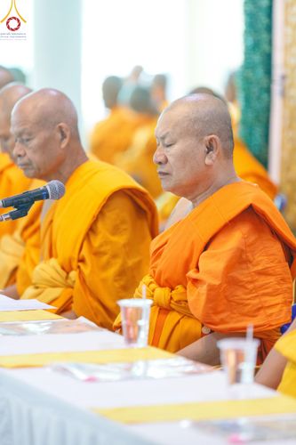 ภาพ No.189590:พิธีทอดผ้าป่าทำนุบำรุงศาสนสถาน ในโครงการธรรมยาตรา กตัญญูบูชา มหาปูชนียาจารย์ พระมงคลเทพมุนี(สด จนฺทสโร) พระผู้ปราบมาร อนุสรณ์สถาน 7 แห่ง ปีที่ 13 ณ วัดสองพี่น้อง ต.ต้นตาล อ.สองพี่น้อง จ.สุพรรณบุรี วันที่ 5 มกราคม พ.ศ. 2568