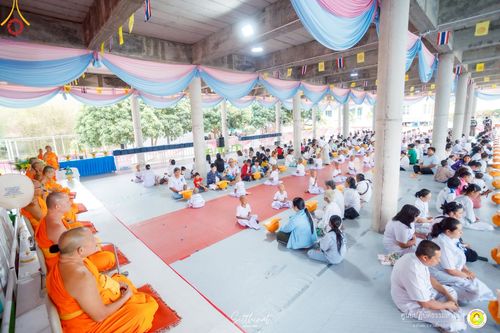 ภาพ No.215970:วันพฤหัสบดีที่ 3 เมษายน พ.ศ. 2568 พิธีบรรพชาสามเณร ภาคฤดูร้อน รุ่นที่ 15  บูชาธรรมหลวงพ่อธัมมชโย 81 ปี 81 รูป ณ ศูนย์ปฏิบัติธรรมสวนผึ้ง จ.ราชบุรี