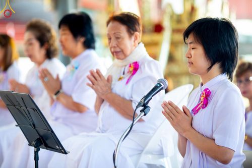 ภาพ No.189330:พิธีทอดผ้าป่าทำนุบำรุงศาสนสถาน ในโครงการธรรมยาตรา กตัญญูบูชา มหาปูชนียาจารย์ พระมงคลเทพมุนี(สด จนฺทสโร) พระผู้ปราบมาร อนุสรณ์สถาน 7 แห่ง ปีที่ 13 ณ วัดใหม่นพรัตน์  ต.เนินพระปรางค์ อ.สองพี่น้อง จ.สุพรรณบุรี วันที่ 5 มกราคม พ.ศ. 2568