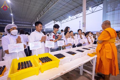 ภาพ No.121581:พิธีถวายภัตตาหารเป็นสังฆทาน แด่คณะพระธรรมยาตรา ปีที่ 12 วันที่ 31 มกราคม พ.ศ. 2567 ณ สภาธรรมกายสากล วัดพระธรรมกาย