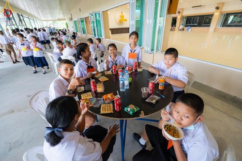 ภาพ No.102509:งานรวมพลังเด็กดี V-Star จังหวัดชลบุรี จัดงานโดยชมรมพุทธศาสตร์สากล และธุดงคสถานชลบุรี วันศุกร์ที่ 15 ธันวาคม พ.ศ. 2566