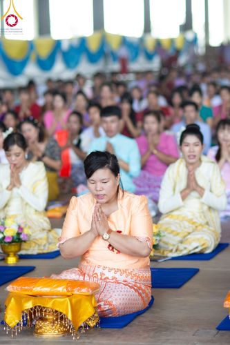 ภาพ No.100058:พิธีทอดผ้าป่า เมียนมาร์ และพิธีสวดธรรมจักร ครั้งที่ 5 ประจำปี พ.ศ. 2566 วันอาทิตย์ที่ 3 ธันวาคม พ.ศ. 2566