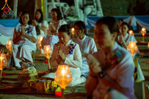 ภาพ No.275295:วันอาทิตย์ที่ 30 พฤศจิกายน พ.ศ. 2568 พิธีจุดประทีปถวายเป็นพุทธบูชา ณ ศูนย์ปฏิบัติธรรมระยอง (บ้านช่องลม)