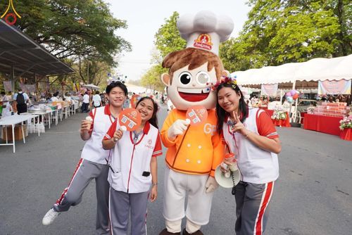 ภาพ No.111414:กิจกรรมงานวันเด็กแห่งชาติ รวมพลังเด็กเก่งและดี สร้างความดีสากล ปีที่ 6 ร่วมจัดโดย เทศบาลเมืองท่าโขลง พุทธสมาคมปทุมธานี องค์การบริหารส่วนตำบลคลองสาม ณ วัดพระธรรมกาย จ.ปทุมธานี วันที่ 13 มกราคม พ.ศ. 2567