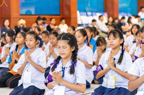 ภาพ No.106635:วันรวมพลังเด็กดี V-star ผู้นำฟื้นฟูศีลธรรมโลก จังหวัดสมุทรสาคร วันพฤหัสบดีที่ 28 ธันวาคม พ.ศ. 2566 ณ โรงเรียนสมุทรสาครวิทยาลัย อำเภอเมือง จังหวัดสมุทรสาคร