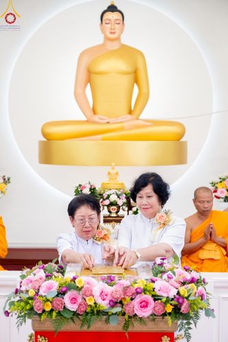 ภาพ No.144726:พิธีประดิษฐานลูกนิมิตมหาสมบัติ ผูกสีมาสถาปนาอุโบสถ บูชาธรรม ๘๐ ปี หลวงพ่อธัมมชโย วันอาทิตย์ที่ ๓๐ มิถุนายน พ.ศ. ๒๕๖๗ วัดพระธรรมกายนิวเจอร์ซี ประเทศสหรัฐอเมริกา