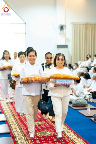 ภาพ No.304913:วันที่ 28 มกราคม พ.ศ. 2569 พิธีทอดผ้าป่าทำนุบำรุงศาสนสถาน ณ วัดบัวแก้วเกษร อ.ลาดหลุมแก้ว จ.ปทุมธานี ในโครงการธรรมยาตรา กตัญญูบูชา มหาปูชนียาจารย์ พระมงคลเทพมุนี(สด จนฺทสโร) พระผู้ปราบมาร อนุสรณ์สถาน 7 แห่ง ปีที่ 14