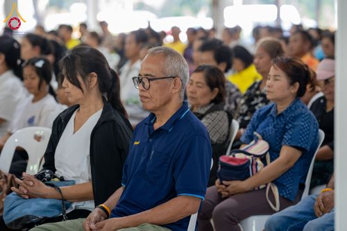 ภาพ No.291047:วันจันทร์ที่ 5 มกราคม พ.ศ. 2569  วัดพระธรรมกาย มูลนิธิธรรมกาย  จัดพิธีมอบของขวัญสนับสนุนการจัดกิจกรรมงานวันเด็กแห่งชาติ ประจำปี พ.ศ. 2569 ให้แก่องค์กรภาคีเครือข่ายกว่า 200 องค์กร ณ วัดพระธรรมกาย อ.คลองหลวง จ.ปทุมธานี