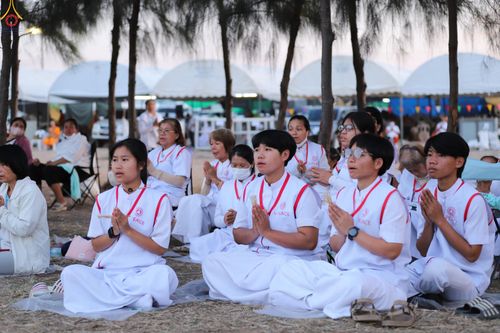 ภาพ No.306662:ภาพเบื้องหลังอาสาสมัครรวมใจ ชุดที่ 5 ในโครงการธรรมยาตรา กตัญญูบูชา มหาปูชนียาจารย์ พระมงคลเทพมุนี(สด จนฺทสโร) พระผู้ปราบมาร อนุสรณ์สถาน 7 แห่ง ปีที่ 14