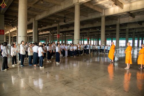 ภาพ No.320010:วันที่ 6 เมษายน พ.ศ.2569 ทีมจัดภัตตาหารประชุมเตรียมงานถวายมหาสังฆทาน 40,000 กว่าวัดทั่วประเทศ บูชาธรรม 82 ปี หลวงพ่อธัมมชโย