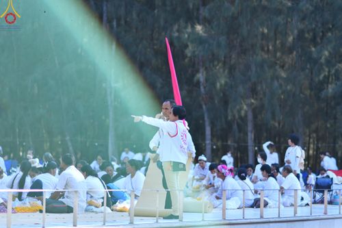 ภาพ No.105942:V.2 ทุ่มเท การเตรียมงาน เก็บงาน การรับบุญของเจ้าหน้าที่หน่วยงานต่างๆ เพื่อโครงการธรรมยาตรา กตัญญูบูชามหาปูชนียาจารย์ พระมงคลเทพมุนี (สด จนฺทสโร) พระผู้ปราบมาร อนุสรณ์สถาน 7 แห่ง ปีที่ 12 ระหว่างวันที่ 2 - 31 มกราคม พ.ศ.2567