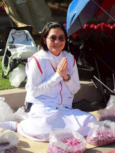 ภาพ No.295991:ภาพเบื้องหลังอาสาสมัครรวมใจ ชุดที่ 1 ในโครงการธรรมยาตรา กตัญญูบูชา มหาปูชนียาจารย์ พระมงคลเทพมุนี(สด จนฺทสโร) พระผู้ปราบมาร อนุสรณ์สถาน 7 แห่ง ปีที่ 14