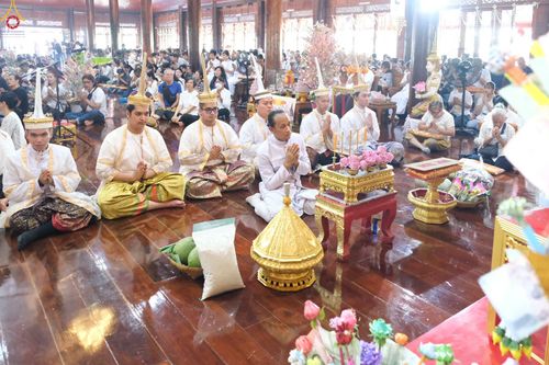 ภาพ No.278669:วันอาทิตย์ที่ 2 พฤศจิกายน  2568 พิธีทอดกฐินสามัคคีทั่วไทย โดยคณะศิษยานุศิษย์ บูชาธรรม 81 ปี หลวงพ่อธัมมชโย ณ วัดสุวรรณาราม อ.พุทธมณฑล จ.นครปฐม