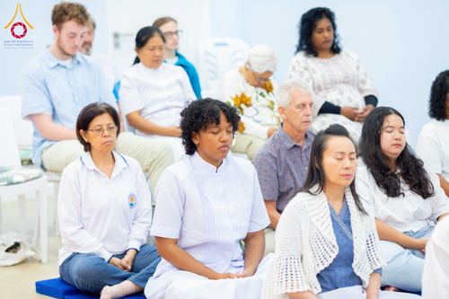 ภาพ No.313246:วันอาทิตย์ที่ 8 มีนาคม พ.ศ. 2569 พิธีสมโภชรูปเหมือนพระมงคลเทพมุนี (สด จนฺทสโร) และพิธีทอดผ้าป่าสามัคคีเพื่อสร้างวิหารพระมงคลเทพมุนี ณ วัดพุทธเคปทาวน์ ประเทศแอฟริกาใต้