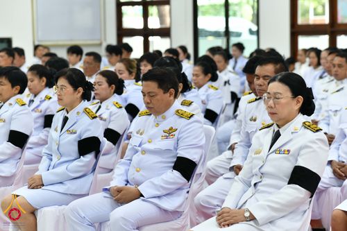 ภาพ No.344247:วันที่ 12 สิงหาคม พ.ศ. 2569  พสกนิกรชาวอำเภอคลองหลวง พร้อมใจร่วมพิธีสวดพระพุทธมนต์และทำบุญตักบาตรถวายพระราชกุศล เนื่องในวันคล้ายวันพระราชสมภพ สมเด็จพระบรมราชชนนีพันปีหลวง และวันแม่แห่งชาติ 12 สิงหาคม 2569