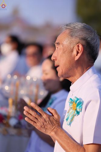 ภาพ No.301974:วันที่ 23 มกราคม พ.ศ. 2569 พิธีจุดประทีปธรรมถวายเป็นพุทธบูชา และบูชาธรรมมหาปูชนียาจารย์  ณ อนุสรณ์สถานลำดับที่ 5 สถานที่เผยแผ่วิชชาธรรมกายครั้งแรก อนุสรณ์สถานบางปลา วัดบางปลา อำเภอบางเลน จังหวัดนครปฐม ในโครงการธรรมยาตรา กตัญญูบูชา มหาปูชนียาจารย์ พระมงคล