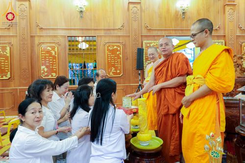 ภาพ No.344534:วันที่ 8-11 สิงหาคม พ.ศ.2569 “ประเพณีเข้าพรรษา เชื่อมพระพุทธศาสนาสองแผ่นดิน” ถวายเทียนพรรษา 9 วัด ณ นครโฮจิมินห์ สาธารณรัฐสังคมนิยมเวียดนาม
