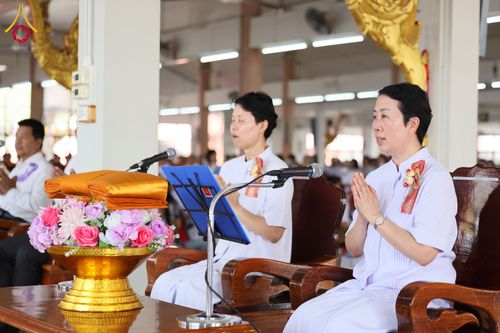 ภาพ No.300391:วันที่ 22 มกราคม พ.ศ. 2569 พิธีทอดผ้าป่าทำนุบำรุงศาสนสถาน ณ วัดรางกำหยาด ต.บางภาษี อ.บางเลน จ.นครปฐม ในโครงการธรรมยาตรา กตัญญูบูชา มหาปูชนียาจารย์ พระมงคลเทพมุนี(สด จนฺทสโร) พระผู้ปราบมาร อนุสรณ์สถาน 7 แห่ง ปีที่ 14